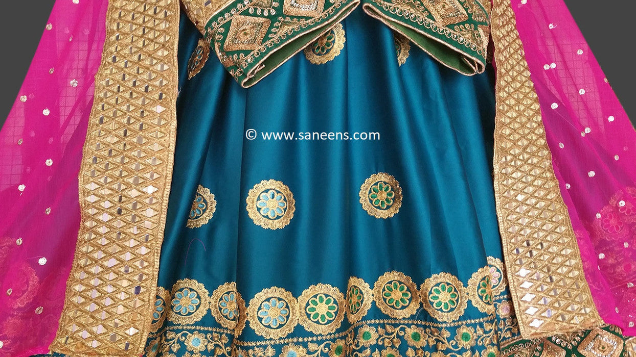 New Muslim fashion clothes for nikkah with mirror work