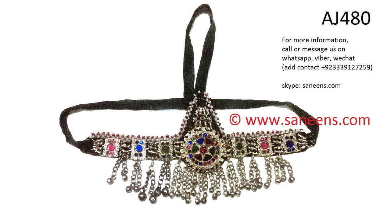 pashtun singer headdress