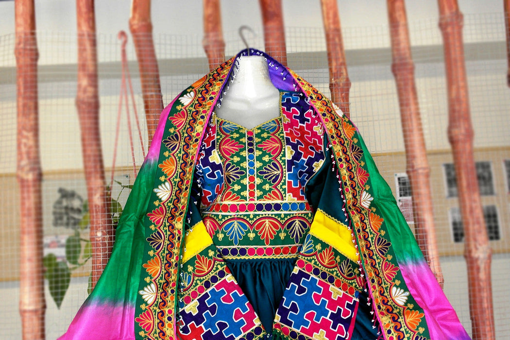 pashtun singer fashionable clothes