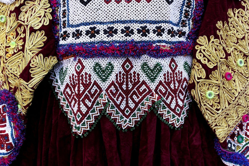 muslimah fashion, afghan pashtun women long dresses