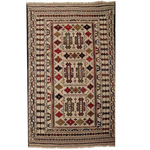 The Timeless Pashtun Craft of Afghan Soumak Kilims