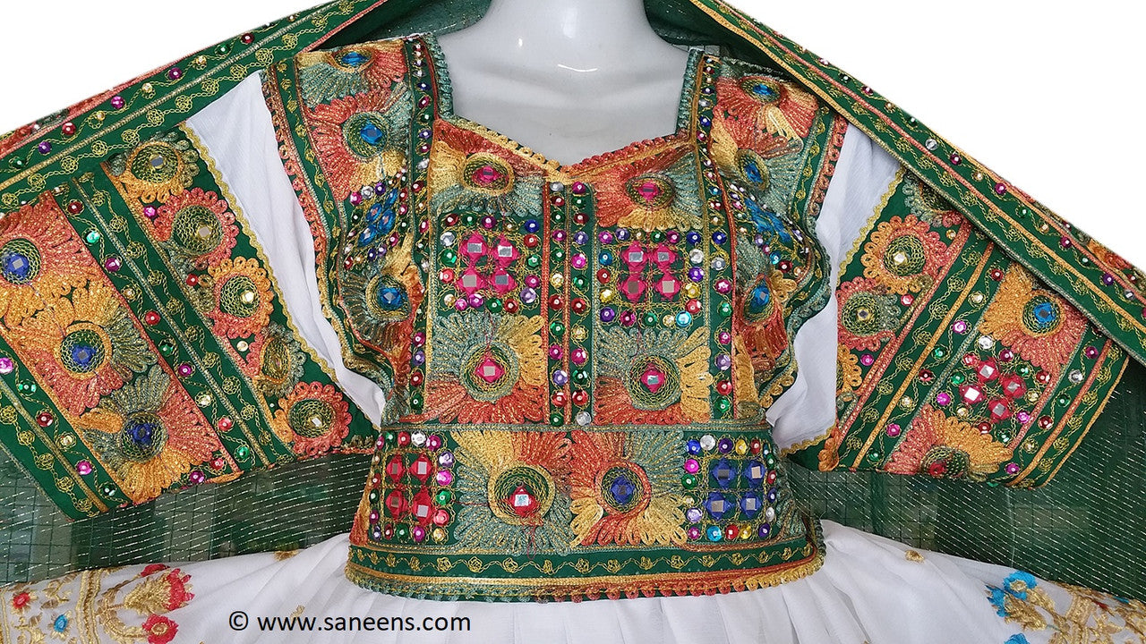 saneens attan traditional clothes