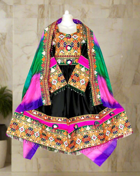 afghan clothes