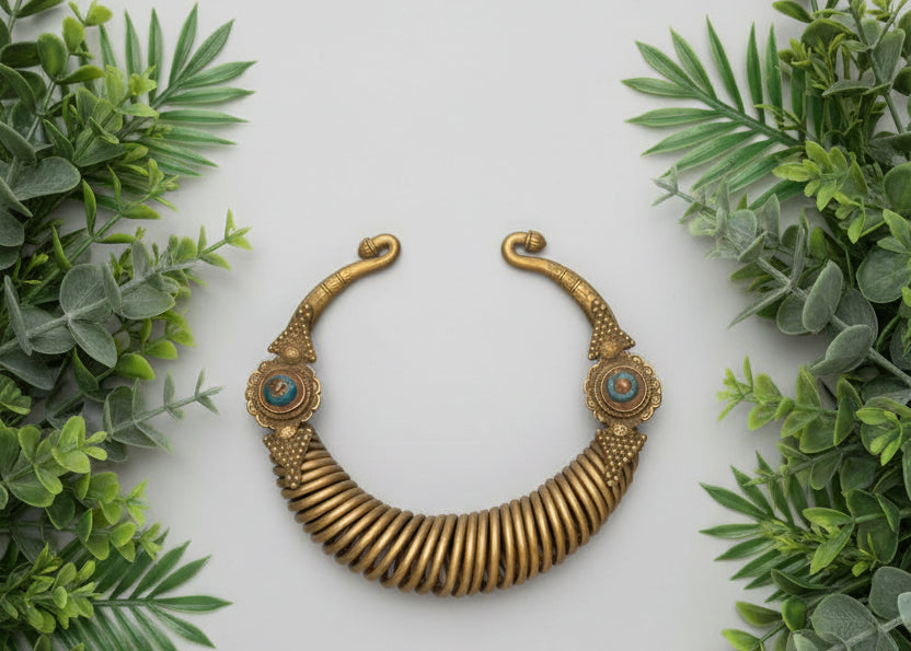 kuchi spiral toq necklace