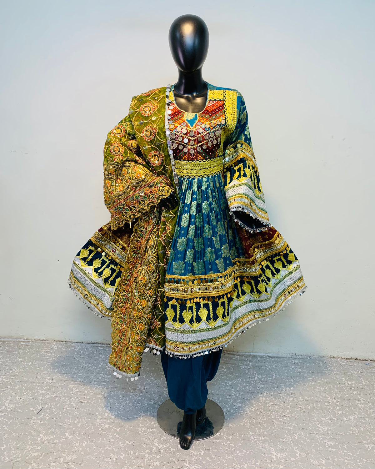 afghani new design dress Luxury Royal Blue Afghan Women's size:14 US women's numeric Occasion Vacation Burgundy Dress with Gold Kochi dress cultural events