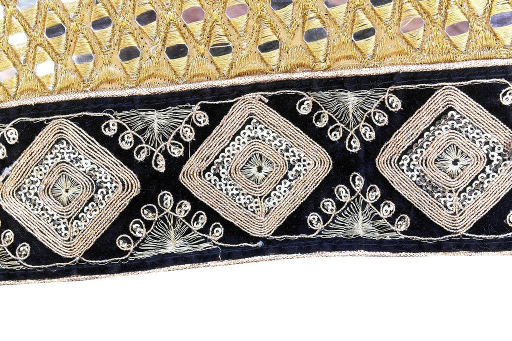 afghan traditional dress