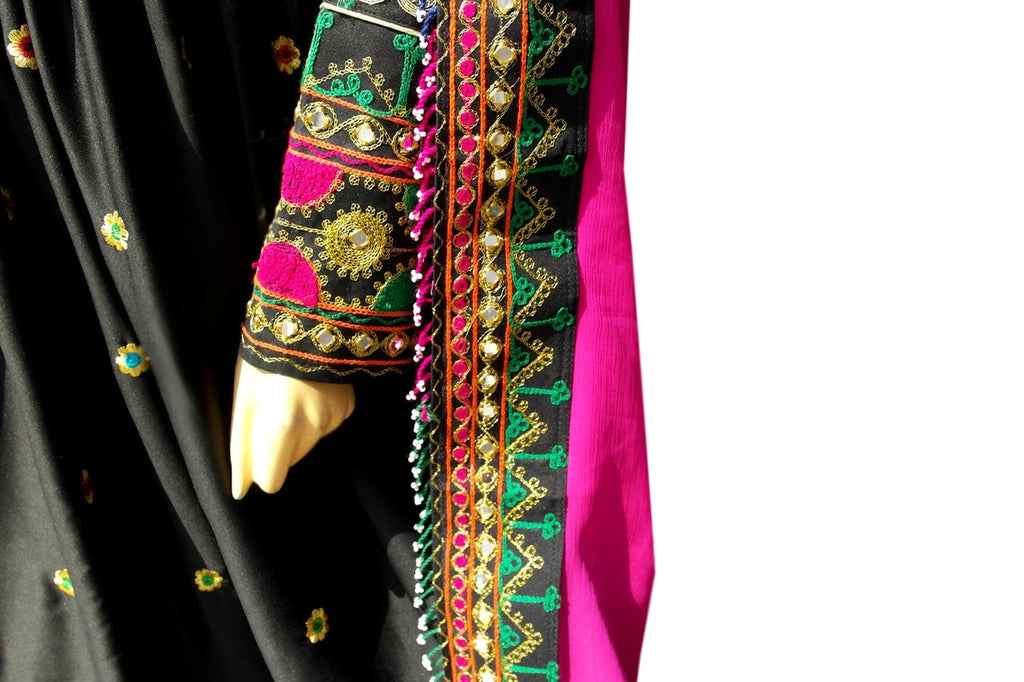traditional afghan dress