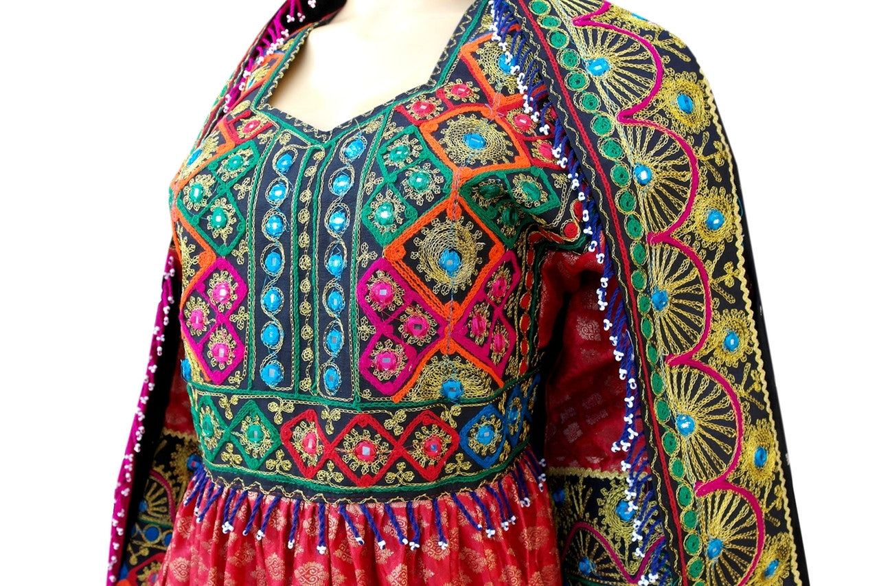 afghan clothing