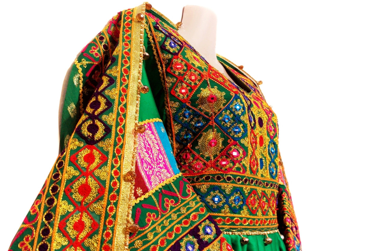 afghan traditional dress