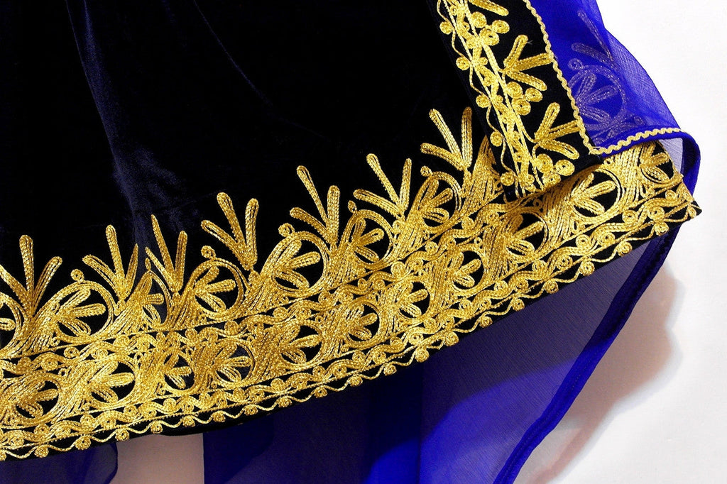 pakistani clothes with finest embroidery work