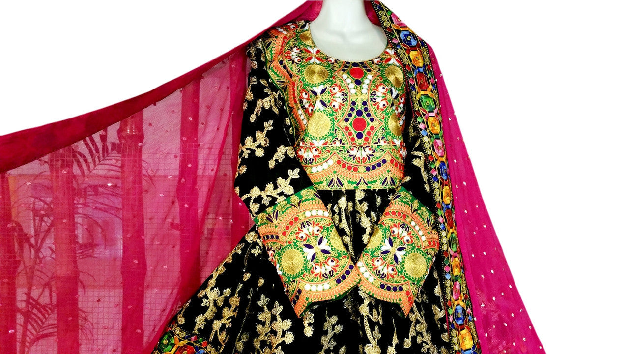 pashtun singer dress