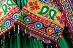 what dress women in afghanistan wear