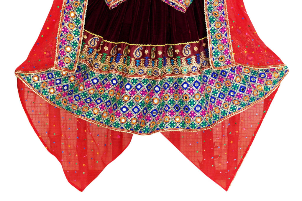 pashtun bridal clothes in velvet and chiffon