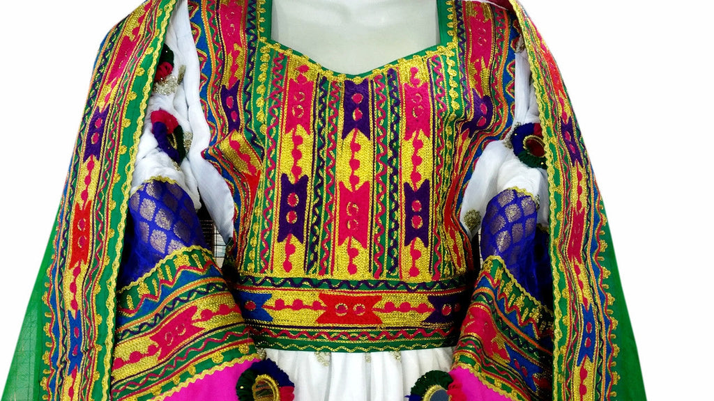 pashtun singer clothes