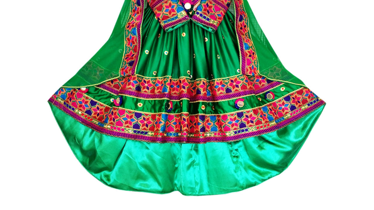 pashtun singer clothes