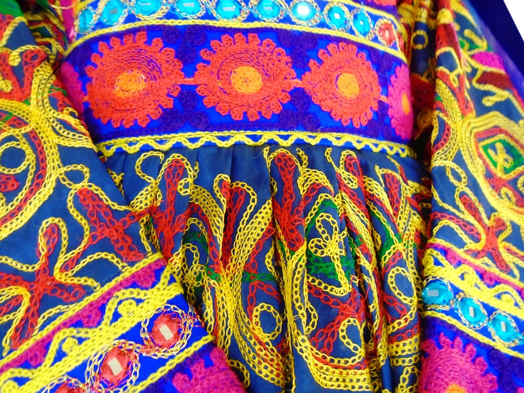 pashtun singer clothes