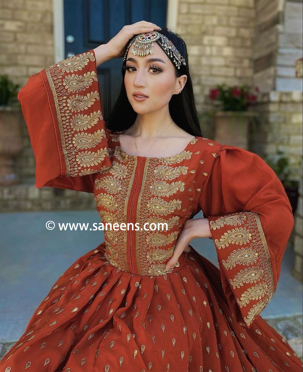 nee handmade fashionable clothes by saneens