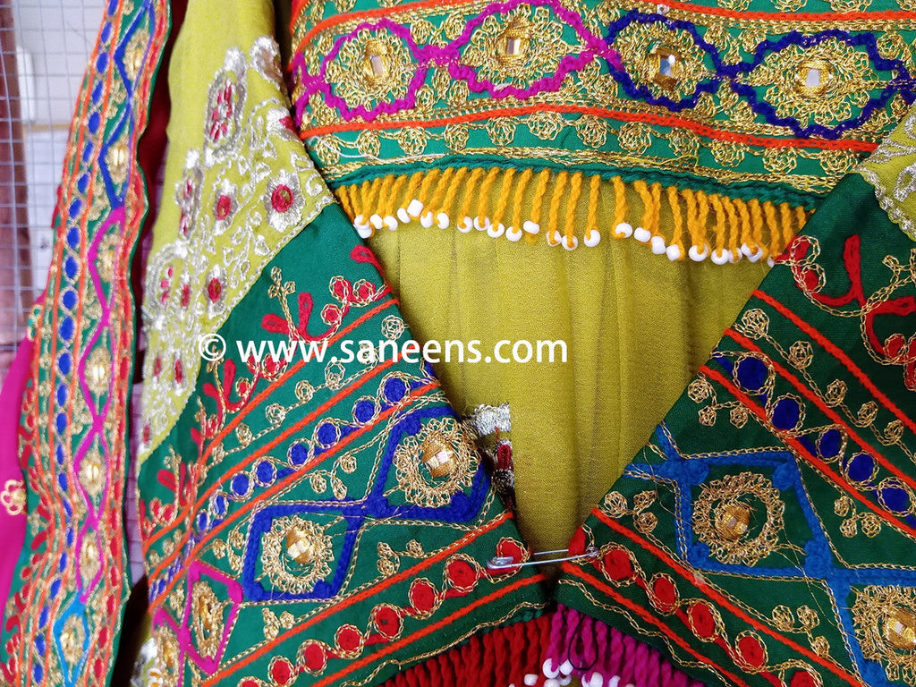 more details view of sleeves