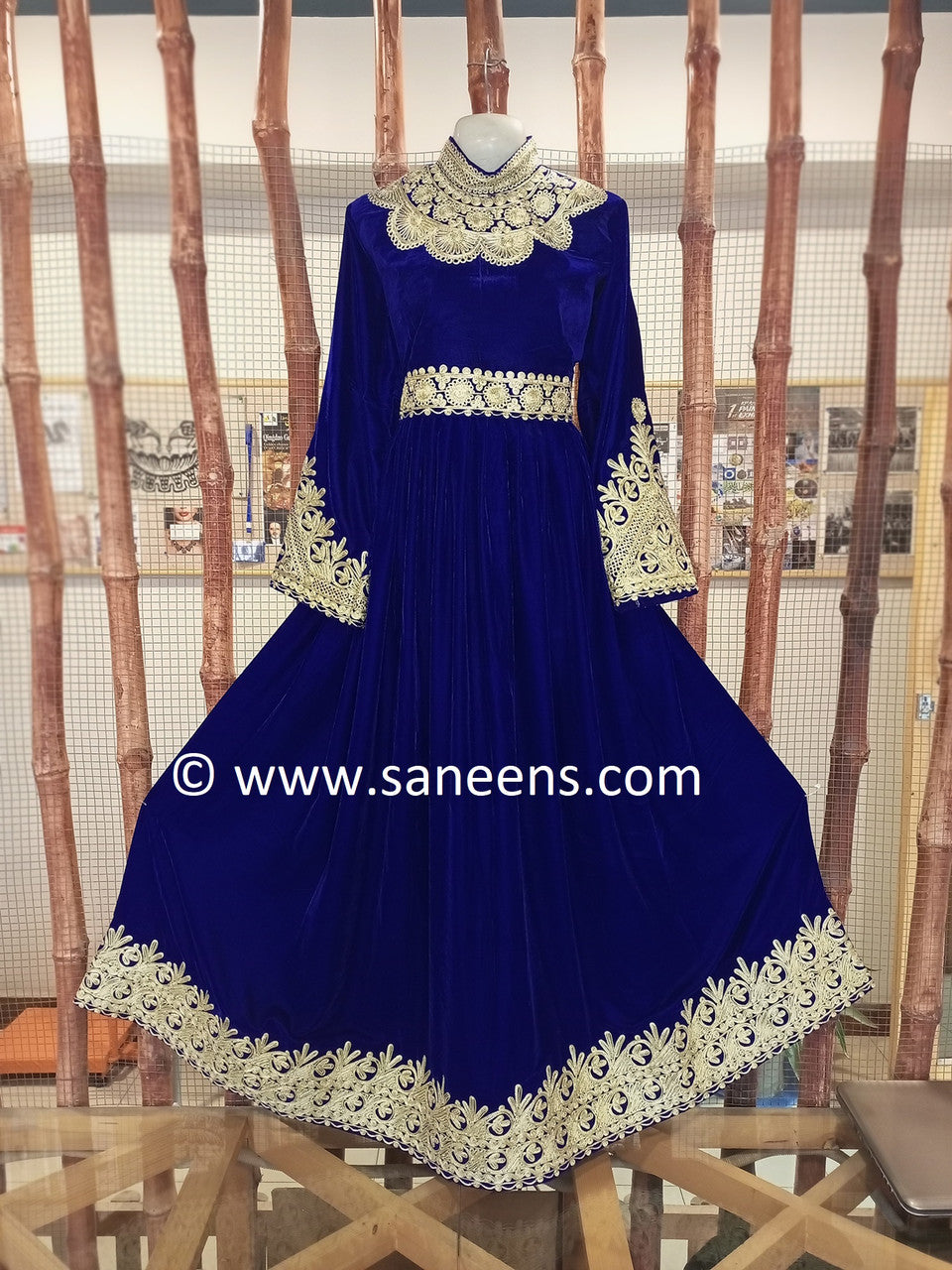 traditional afghan clothes