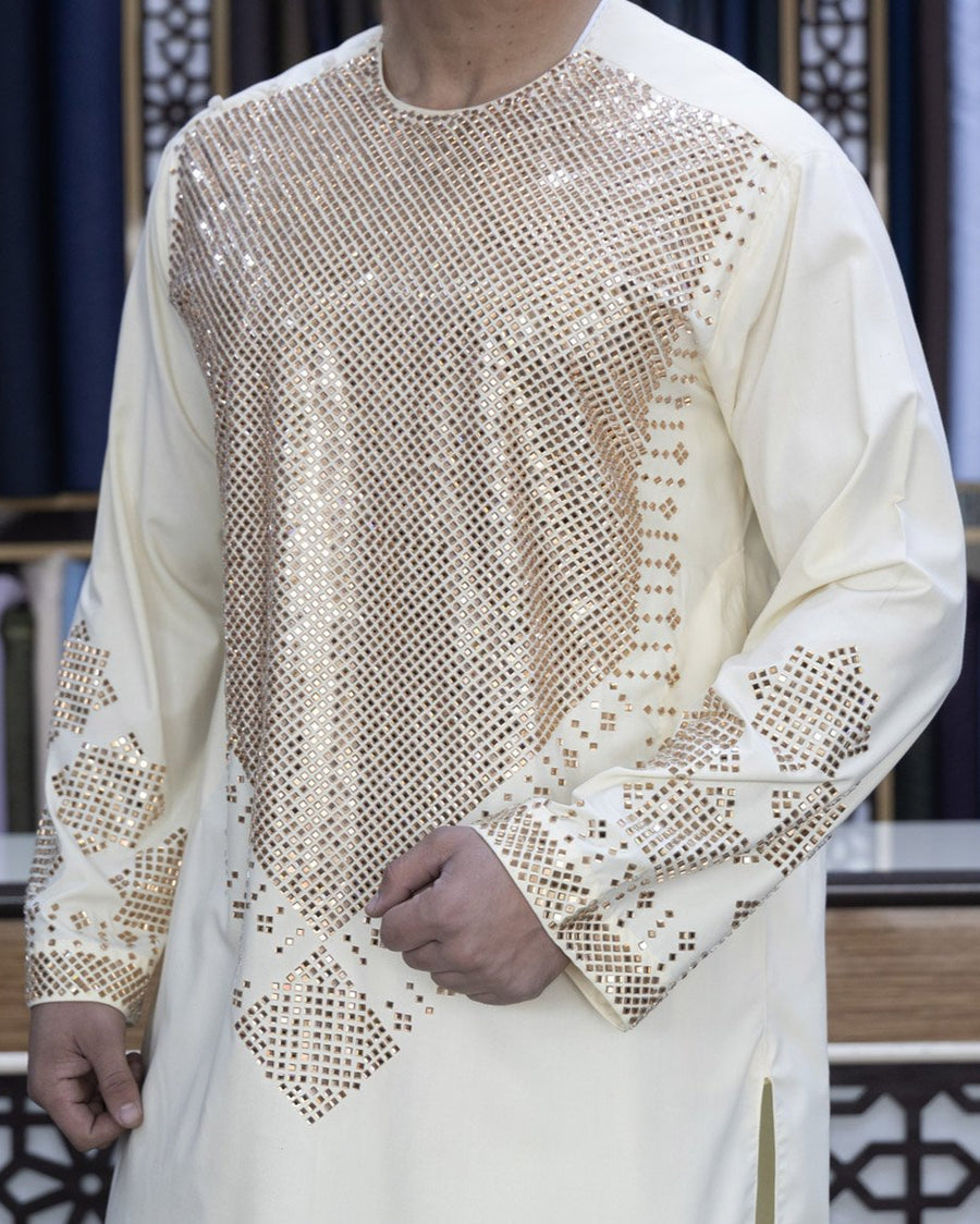 Traditional Afghan Men's Shalwar Kameez