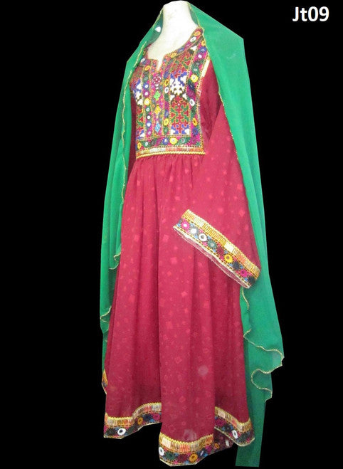 Kuchi Dress, Masqati Gagra, in Dark Pink with green Shawl