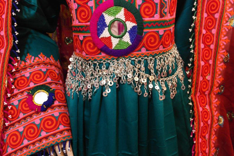 wholesale muslim bridal dress with metal chains