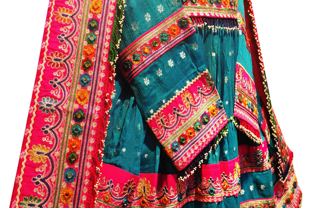 afghan clothing
