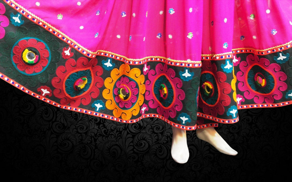 pashtun singer dress
