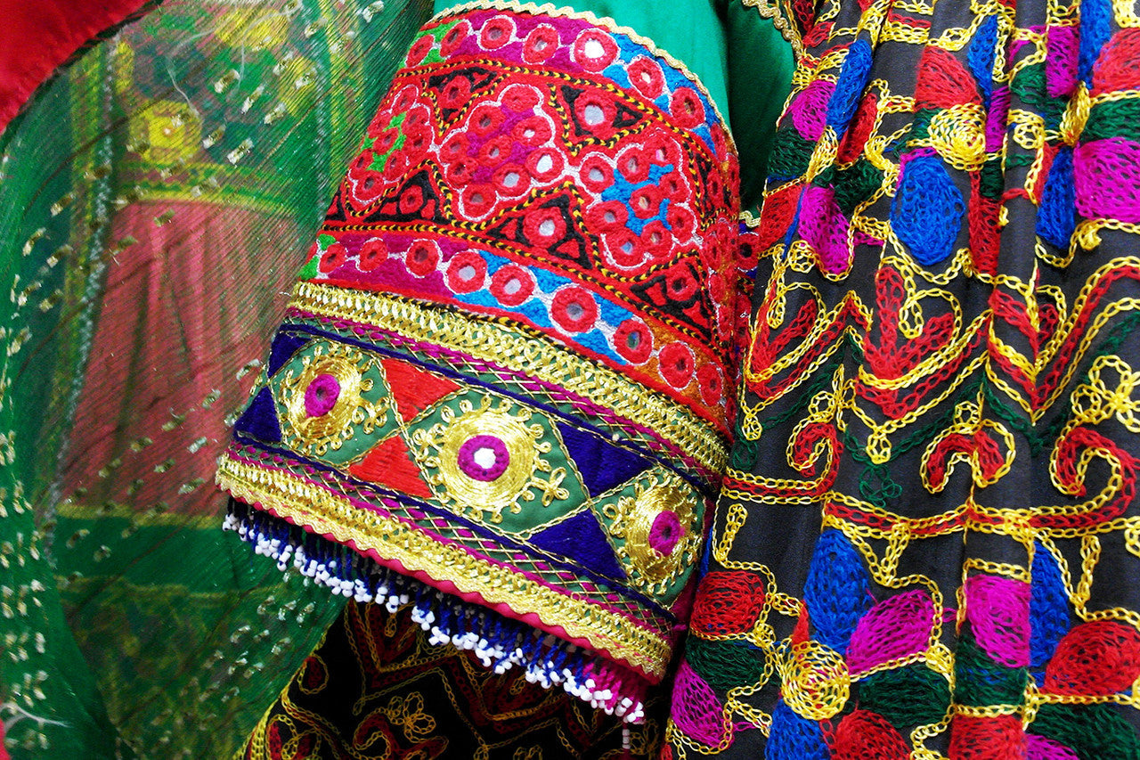 traditional afghan muslim clothes