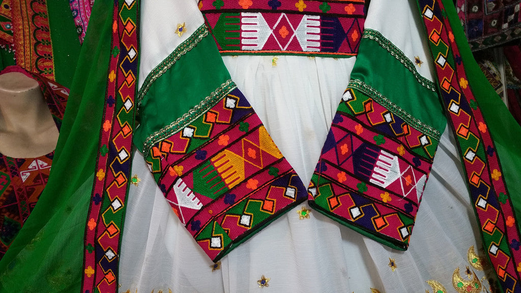 traditional afghan dresss