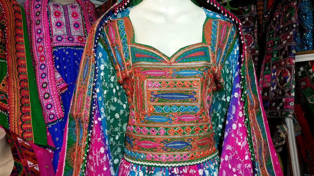 afghan traditional clothes