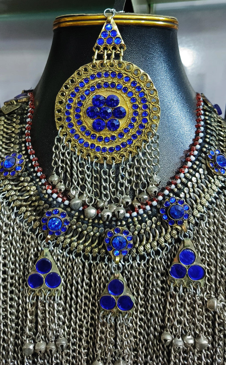 bellydance performance show jewelry