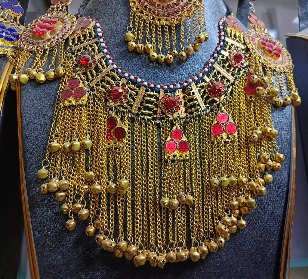 bellydance performance shows jewelry by saneens