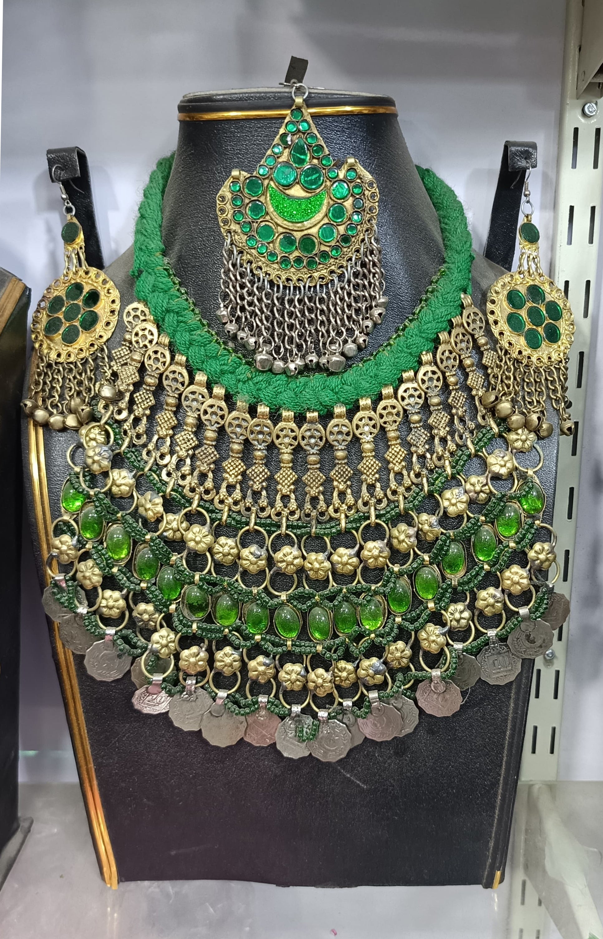 Afghan Kuchi Green Stone Jewelry Set