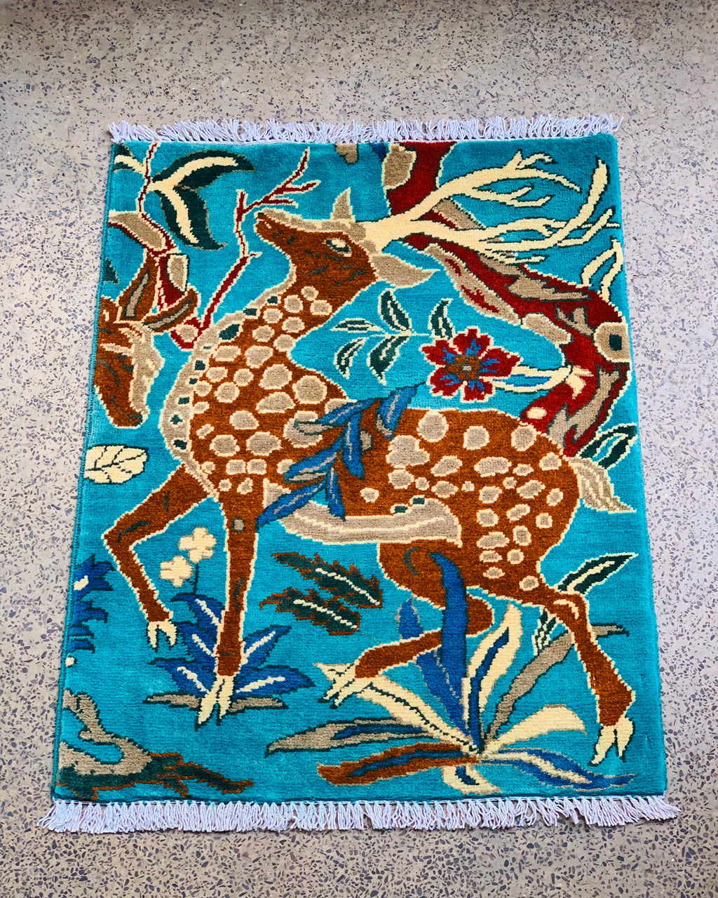 Hand Knotted Deer Rug 2.5x2 ft