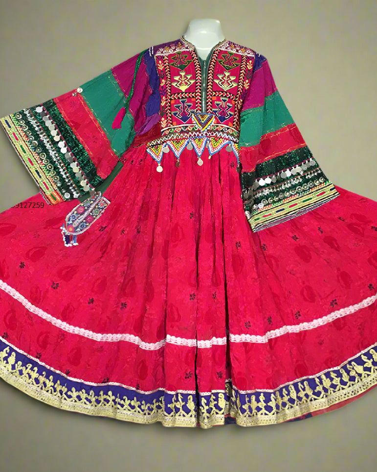 kuchi ethnic dress