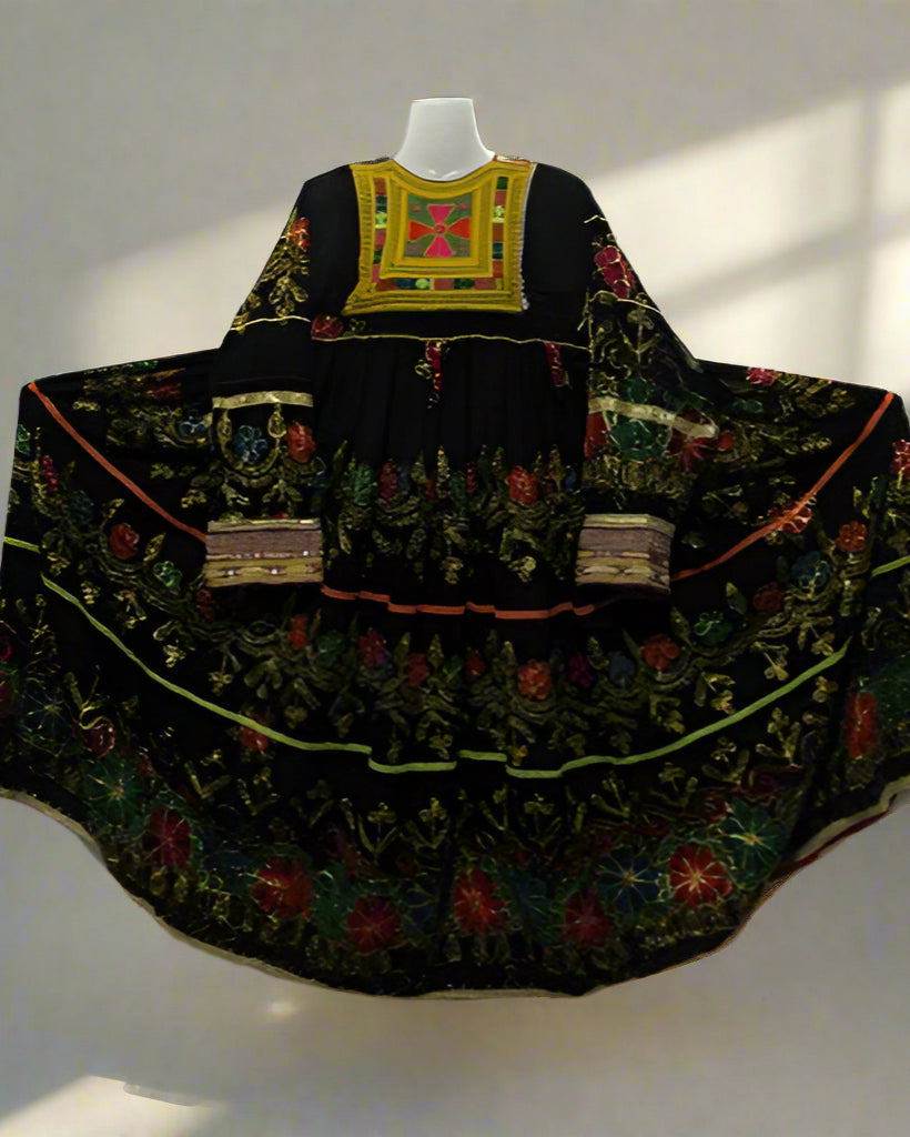 afghan kuchi vintage clothes