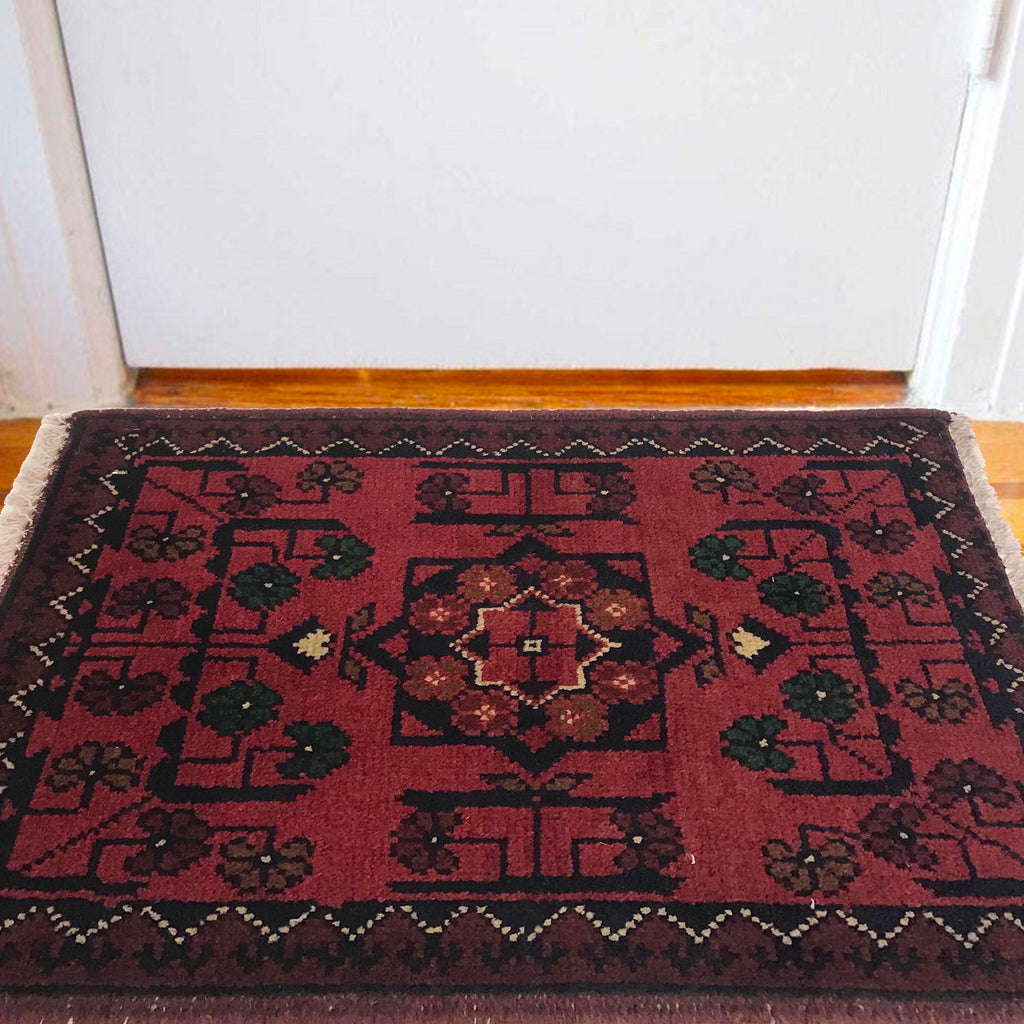 Classic Woolen Woven Threshold Rug 1.9x1.3 ft