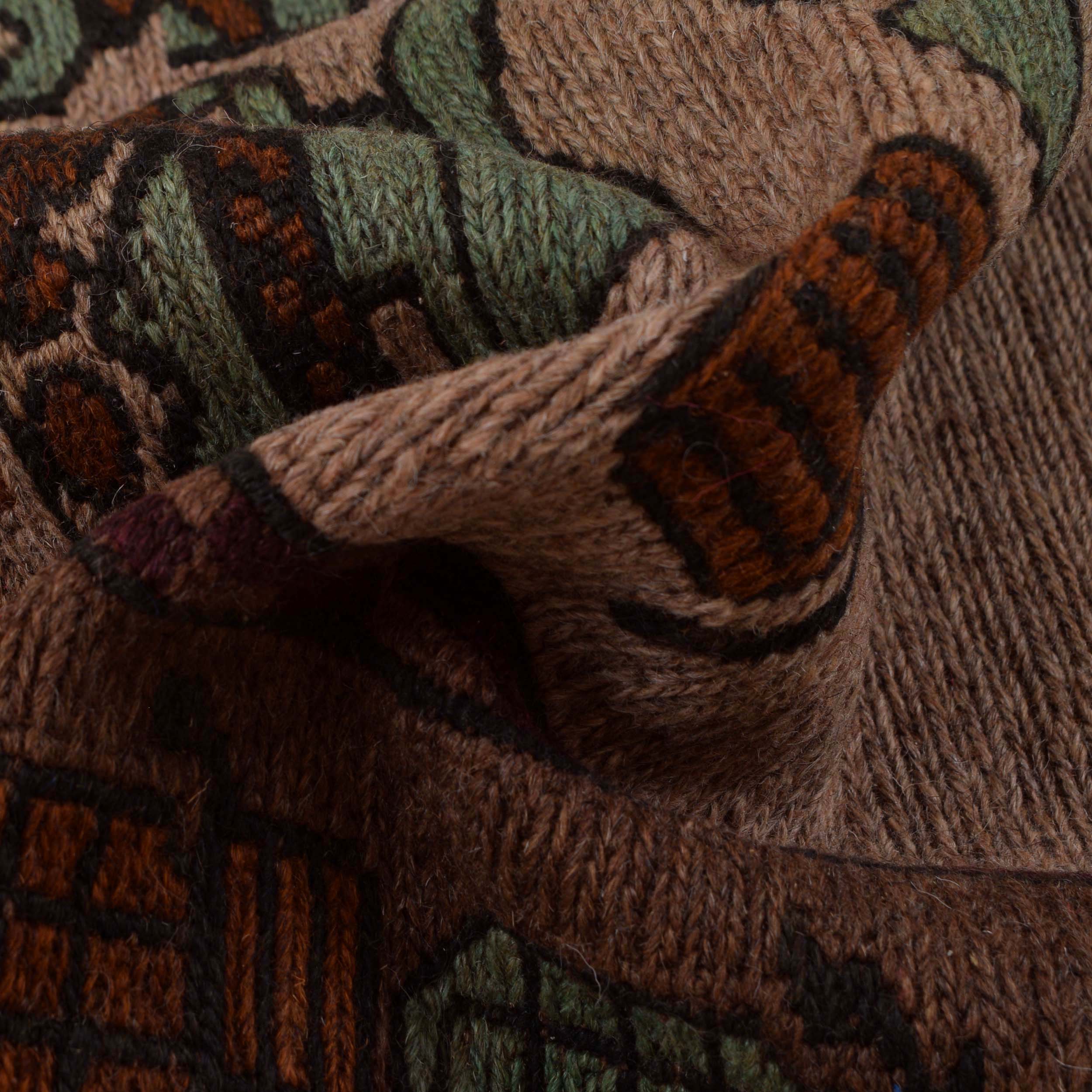 Cultural War Heritage Story Rug 4.7x2.6 ft