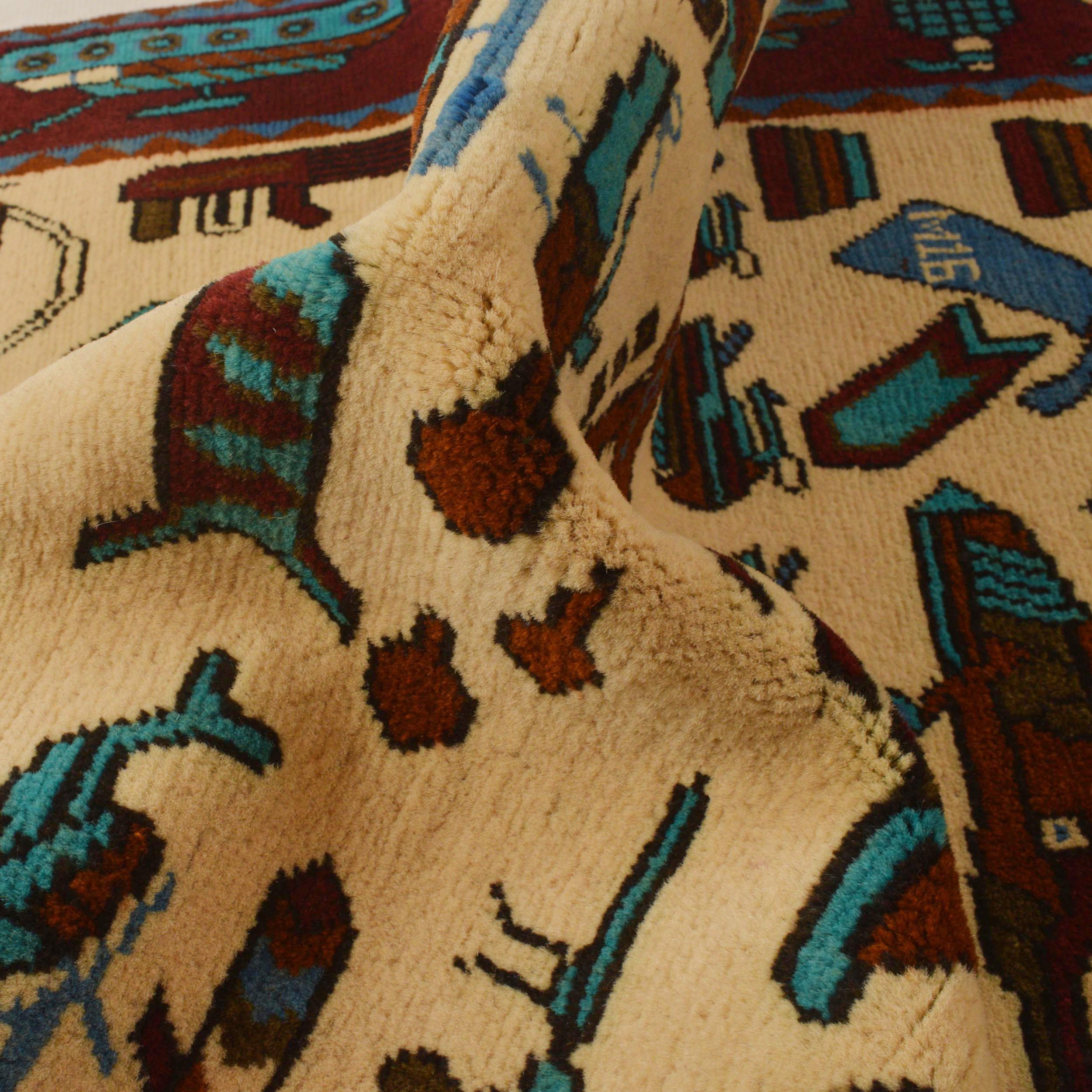 Traditional War Weapons Carpet 5.1x3.3 ft